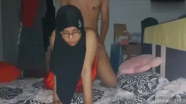 Bantuin tetangga haus seks sampai klimaks