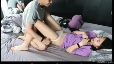 Cewek Nakal yang Proaktif Godain Pacar Buat Ngentot