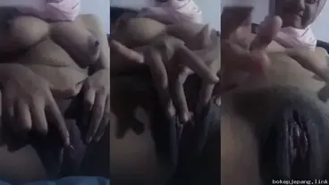 Hijab Torbut Omek Memek Tembem Sampe Basah Banjir