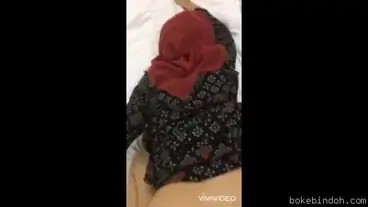 Ngentot Asisten Kantor di Meja Bos Sampe Meja Goyang