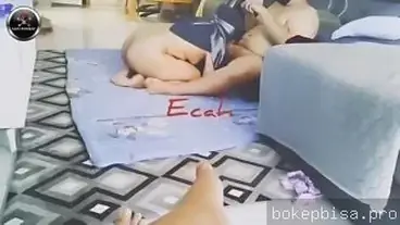 Tante Jilbab Biru Mata Tertutup Ngentot Brutal Sampai Memek Becek